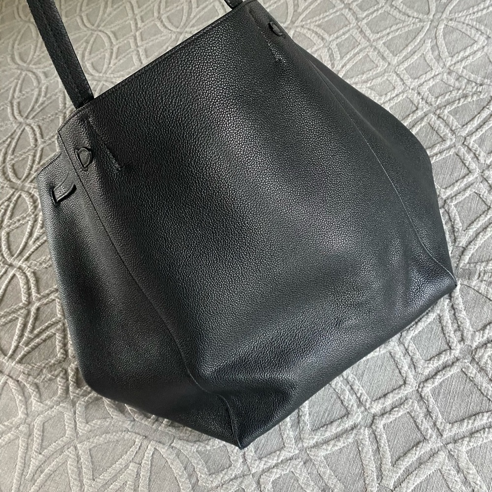 Celine medium phantom cabas tote